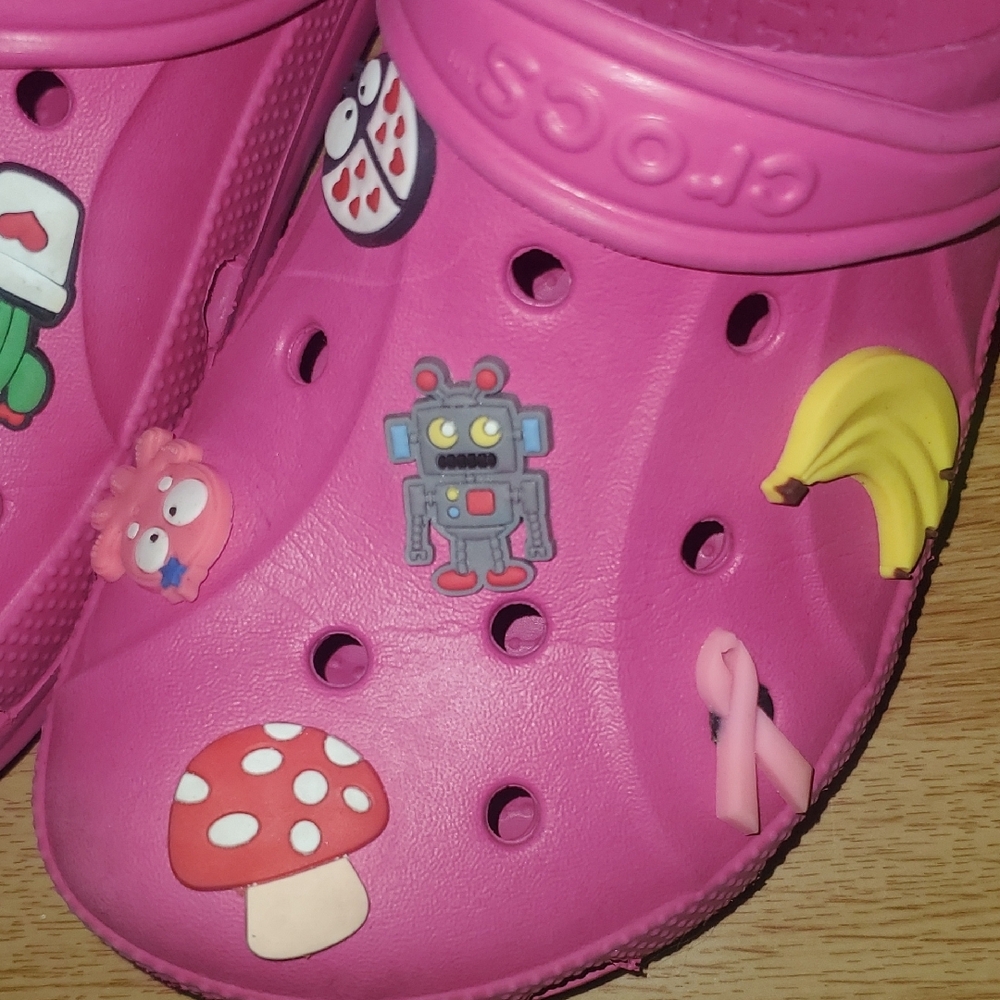 Unisex  Pink Crocs with Fun Charms - Picture 2 of 7